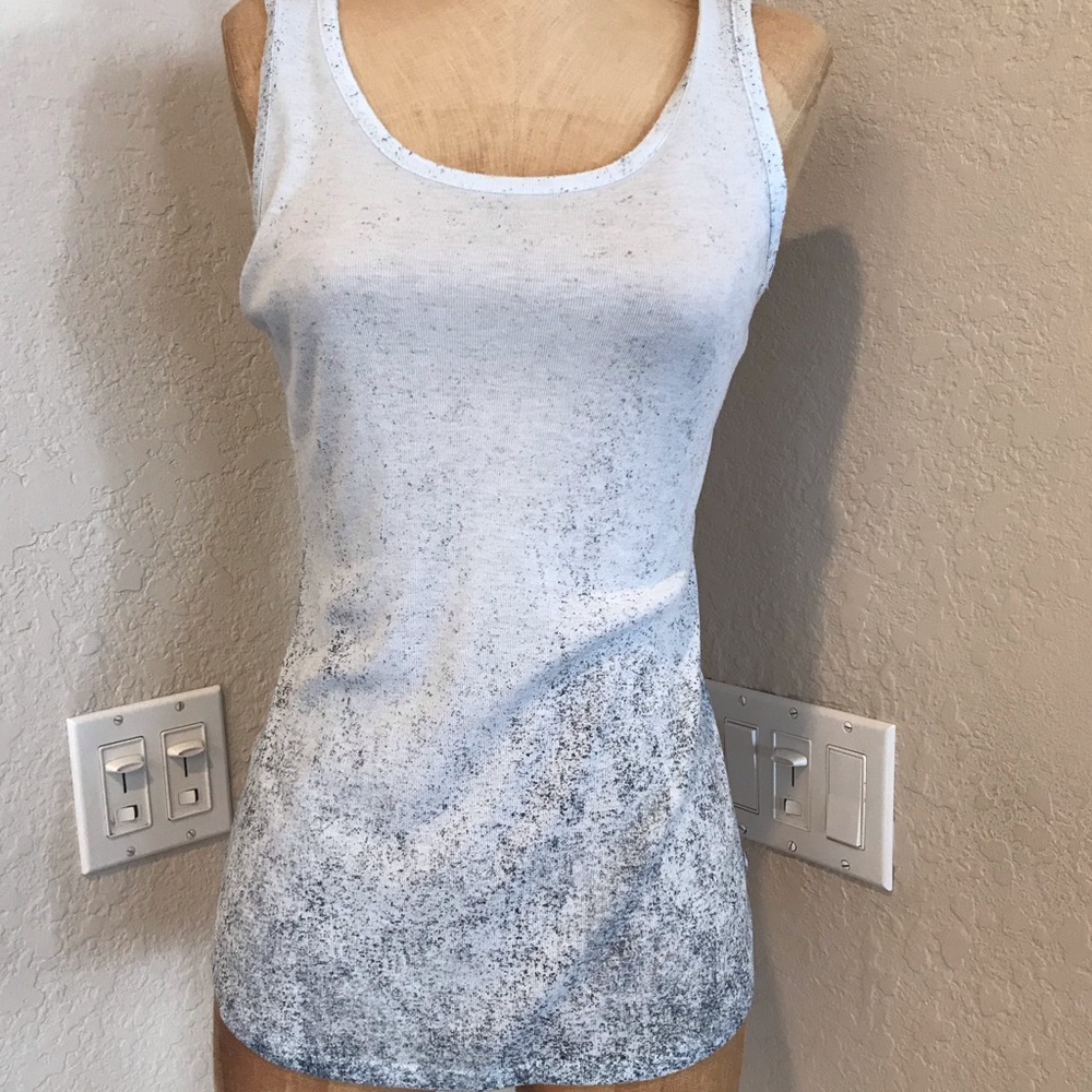 Tahari tank top